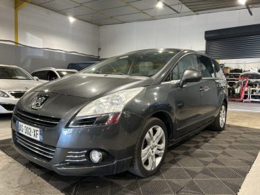PEUGEOT 5008 2.0 HDI 150CH