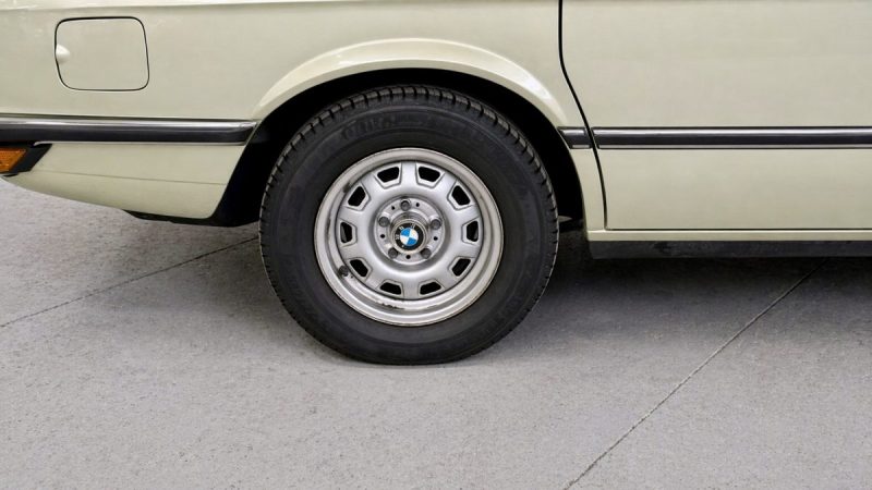 BMW 520 E12 1978 I Historique important I 6 Cylindres I Configuration d’origine