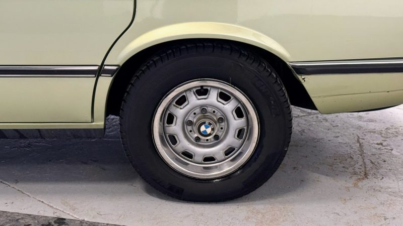 BMW 520 E12 1978 I Historique important I 6 Cylindres I Configuration d’origine