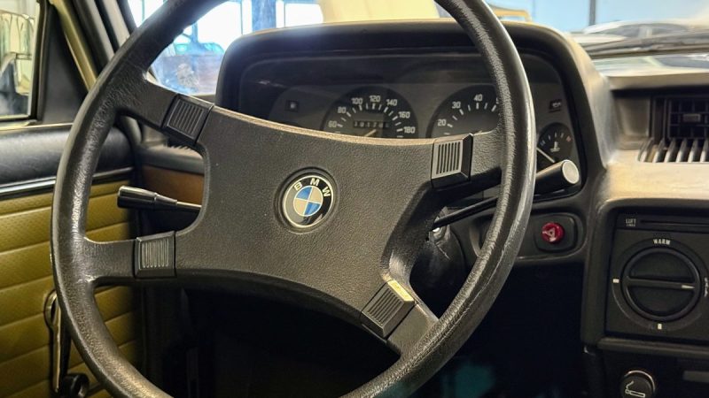 BMW 520 E12 1978 I Historique important I 6 Cylindres I Configuration d’origine