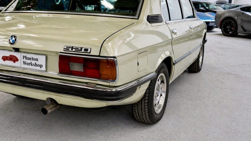 BMW 520 E12 1978 I Historique important I 6 Cylindres I Configuration d’origine