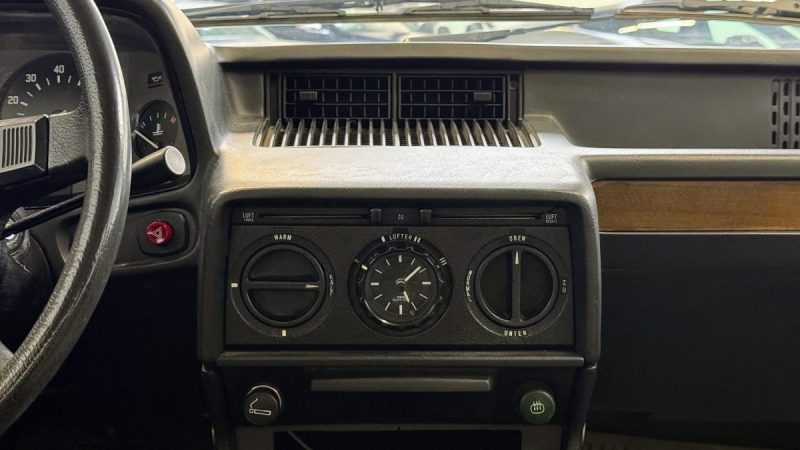 BMW 520 E12 1978 I Historique important I 6 Cylindres I Configuration d’origine