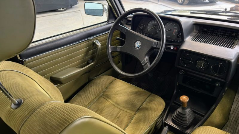 BMW 520 E12 1978 I Historique important I 6 Cylindres I Configuration d’origine