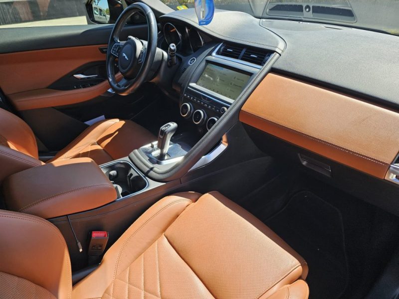JAGUAR E-PACE / AWD / Première Main / Full Entretien Jaguar / Garantie 12 mois