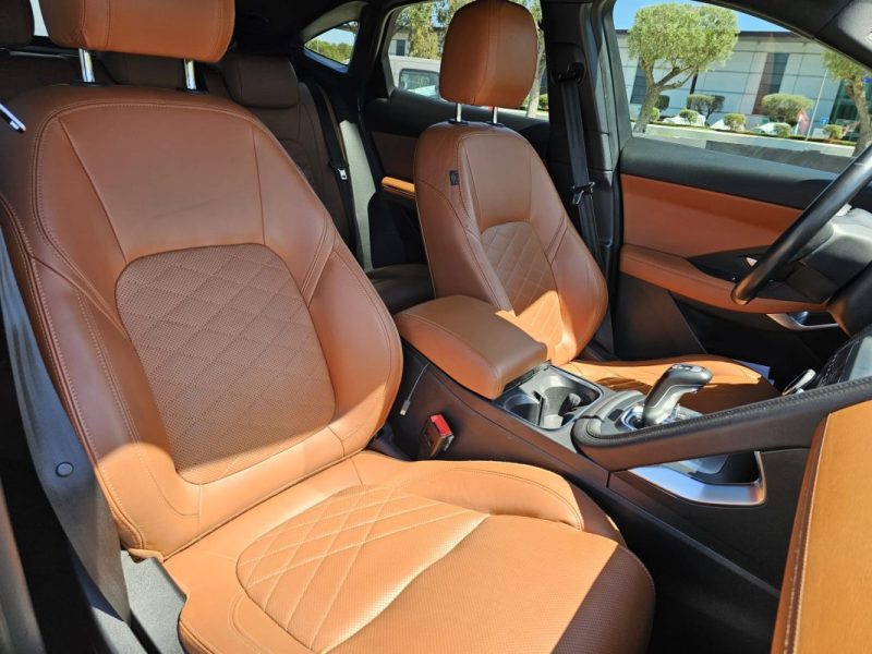 JAGUAR E-PACE / AWD / Première Main / Full Entretien Jaguar / Garantie 12 mois