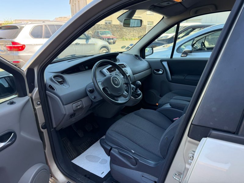 RENAULT SCÉNIC II 1.6 112CV  