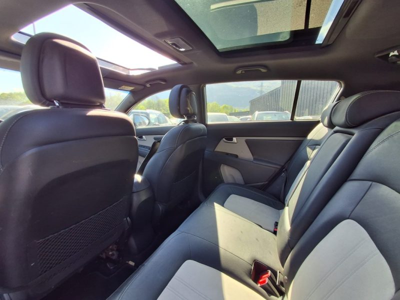 KIA SPORTAGE 1.7 CRDI 115CH ISG 4X2 TOIT OUVRANT PANORAMIQUE SUIVIE D\'ENTRETIEN DISPO