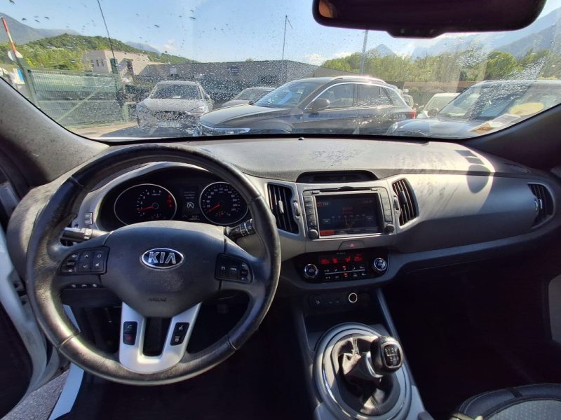 KIA SPORTAGE 1.7 CRDI 115CH ISG 4X2 TOIT OUVRANT PANORAMIQUE SUIVIE D\'ENTRETIEN DISPO