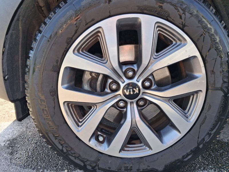 KIA SPORTAGE 1.7 CRDI 115CH ISG 4X2 TOIT OUVRANT PANORAMIQUE SUIVIE D\'ENTRETIEN DISPO