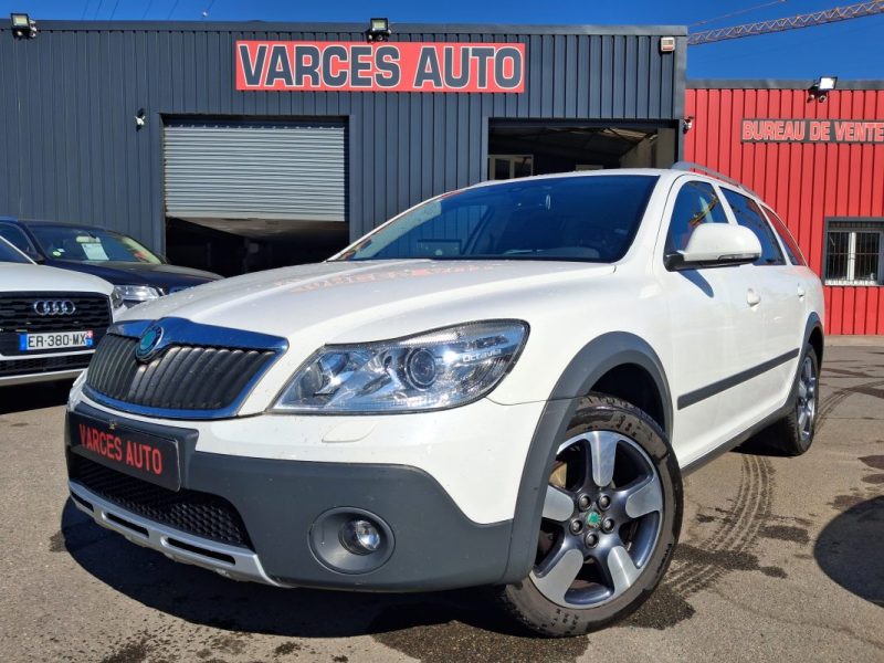 SKODA OCTAVIA SCOUT 2.0 TDI 140 DSG 4X4 