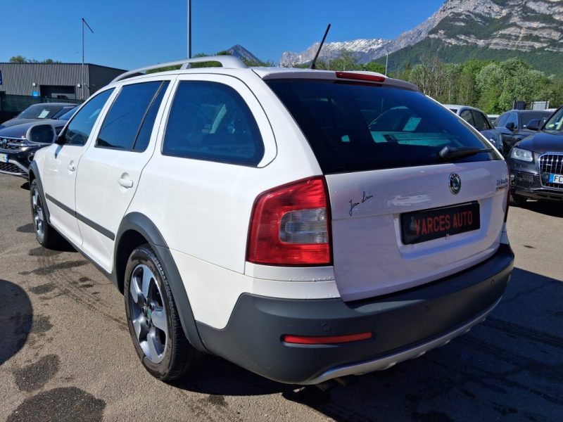 SKODA OCTAVIA SCOUT 2.0 TDI 140 DSG 4X4 