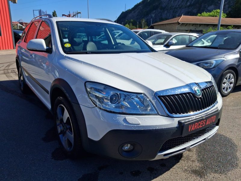SKODA OCTAVIA SCOUT 2.0 TDI 140 DSG 4X4 