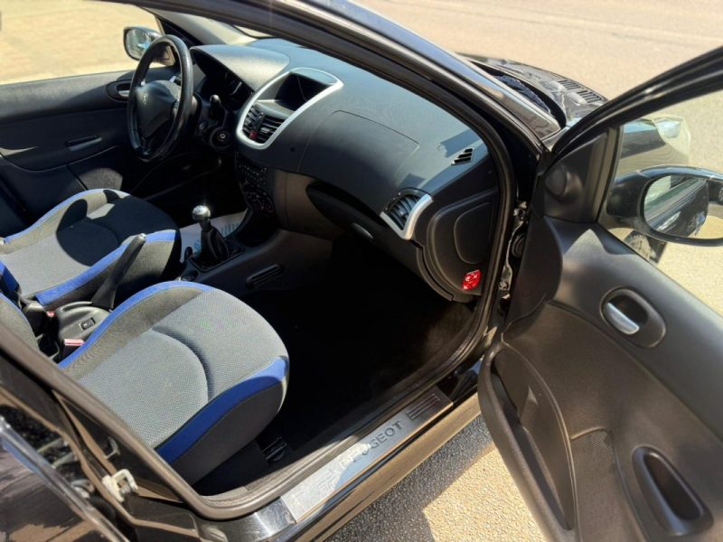 Peugeot 206 + 1.4E 75Ch Active