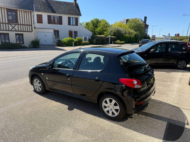 Peugeot 206 + 1.4E 75Ch Active