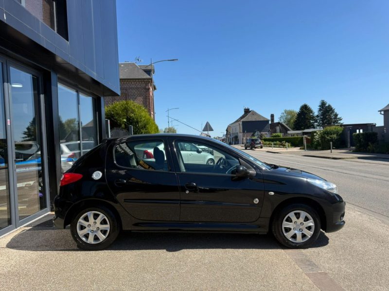 Peugeot 206 + 1.4E 75Ch Active