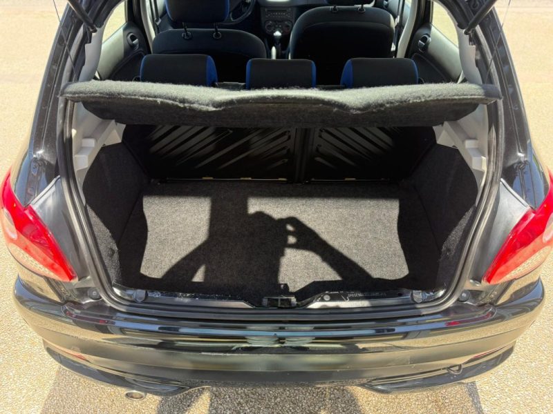 Peugeot 206 + 1.4E 75Ch Active