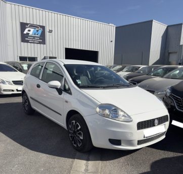 FIAT PUNTO GRANDE PUNTO 1.3 MULTIJET 75 DYNAMIC 2010 GARANTIE 