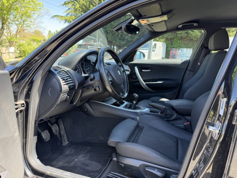 BMW SERIE 1 118I 130 CV PACK M / Grand ecran CAR PLAY / Clim /  Paiement 4X ou 10X Possible