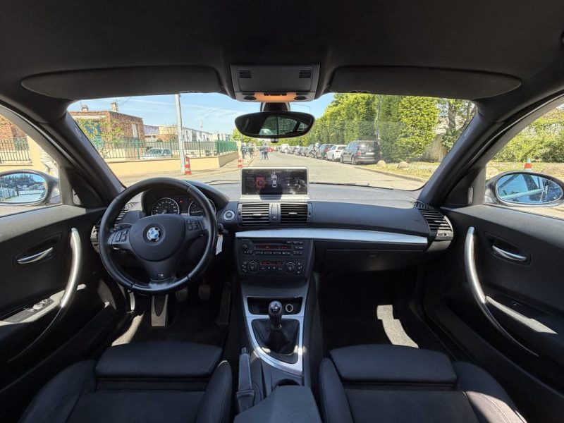 BMW SERIE 1 118I 130 CV PACK M / Grand ecran CAR PLAY / Clim /  Paiement 4X ou 10X Possible