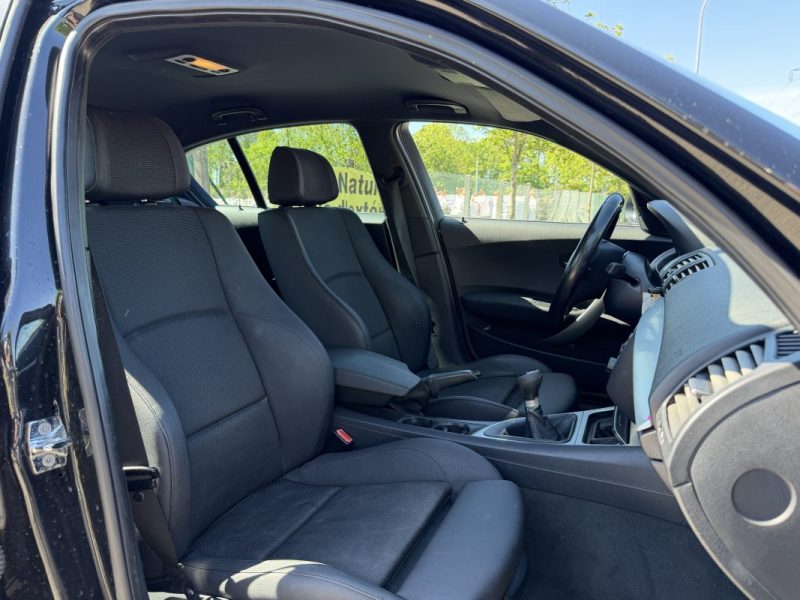 BMW SERIE 1 118I 130 CV PACK M / Grand ecran CAR PLAY / Clim /  Paiement 4X ou 10X Possible