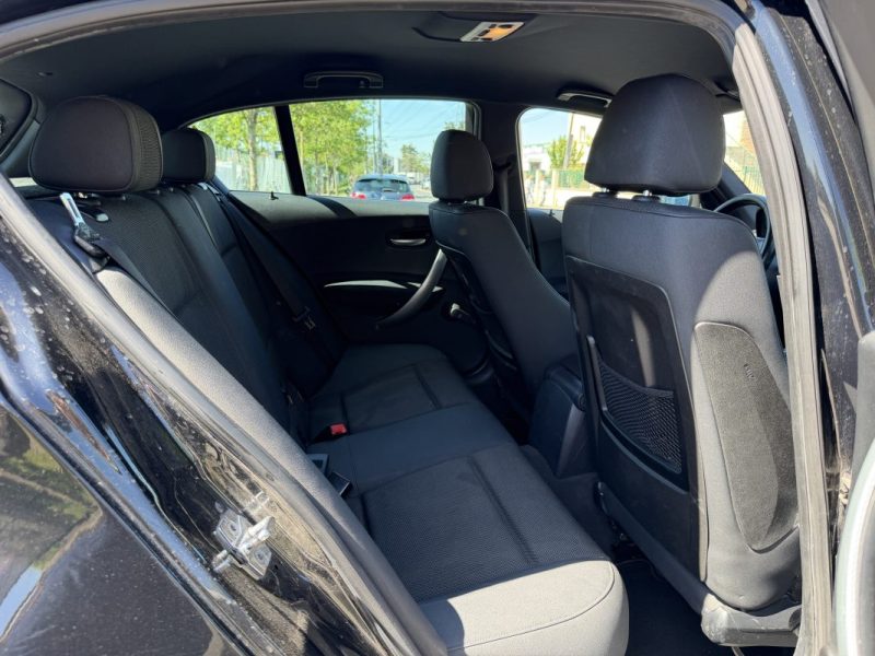 BMW SERIE 1 118I 130 CV PACK M / Grand ecran CAR PLAY / Clim /  Paiement 4X ou 10X Possible