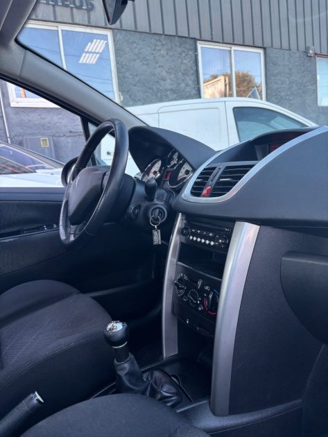 PEUGEOT 207 1.4E URBAN 2009