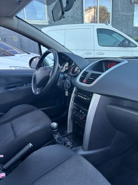 PEUGEOT 207 1.4E URBAN 2009