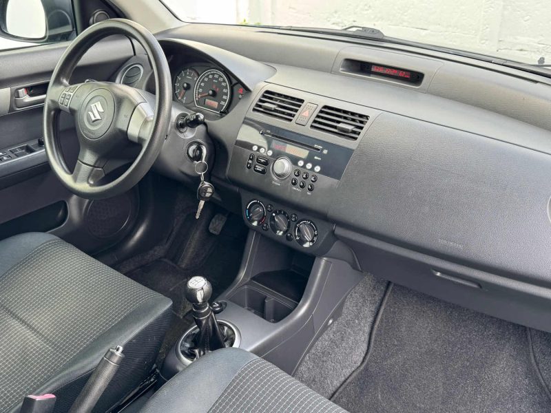 SUZUKI SWIFT III 1.3 VVT 92 CH GARANTIE 12 MOIS  2007