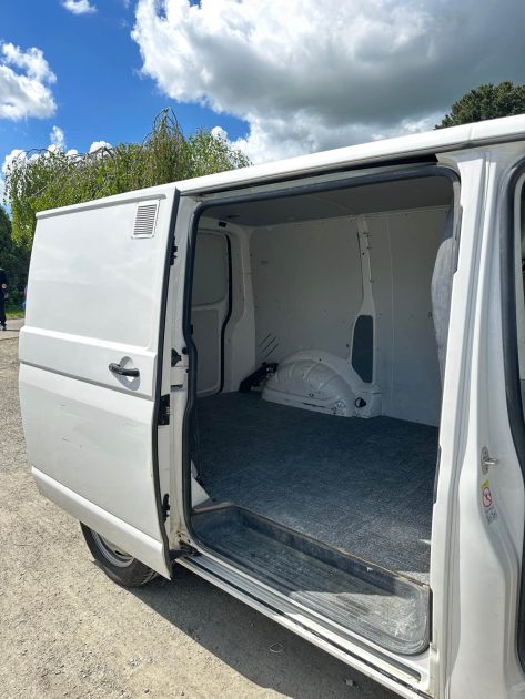 VOLKSWAGEN TRANSPORTER RANSPORTER T6 FOURGON 2.0 TDI 180CV 2014