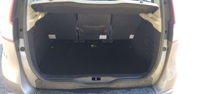 RENAULT SCENIC 3 1.5 DCI 85 CV AN 10 PROPRE BIEN EQUIPE