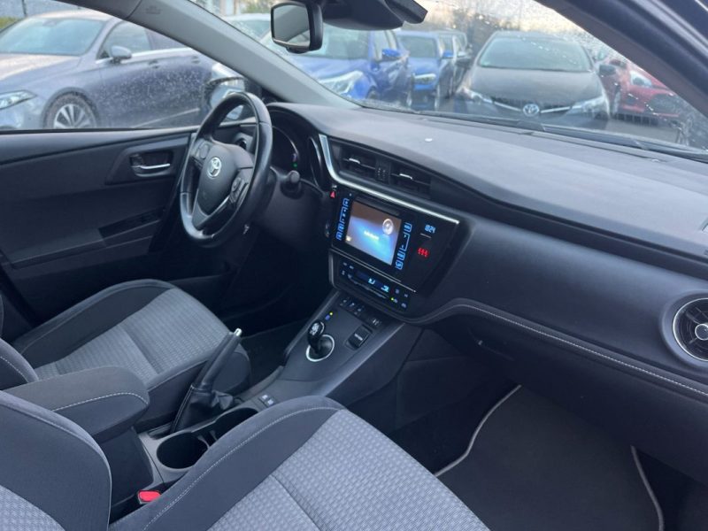 TOYOTA AURIS TOURING SPORTS 1.8 HYBRID 136h BLACK EDITION