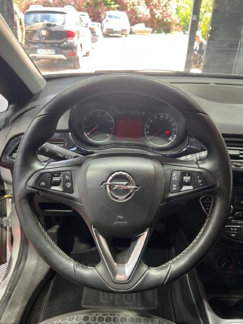 OPEL CORSA 1.4 90CH PLAY, 2ème Main, CARNET D ENTRETIEN, PACK HIVER (VOLANT + SIEGES CHAUFFANTS)