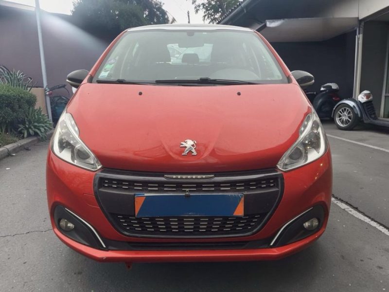PEUGEOT 208 VTi  ALLURE 2017 PANO / CARPLAY / CAMERA