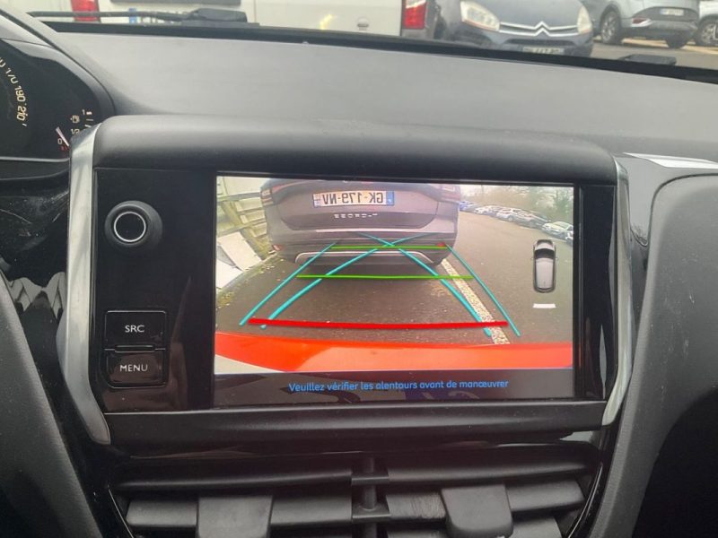 PEUGEOT 208 VTi  ALLURE 2017 PANO / CARPLAY / CAMERA