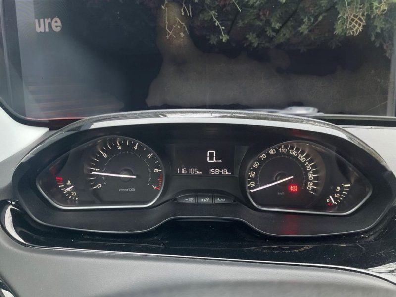 PEUGEOT 208 VTi  ALLURE 2017 PANO / CARPLAY / CAMERA