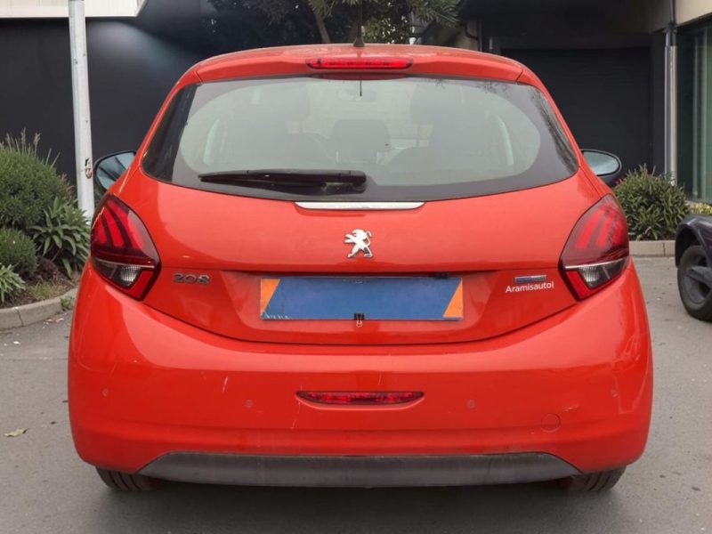 PEUGEOT 208 VTi  ALLURE 2017 PANO / CARPLAY / CAMERA