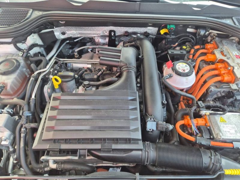VOLKSWAGEN GOLF7 GTE 1.4 HYBRID RECHARGEABLE OPF 204 DSG6 STYLE 1ST 2020