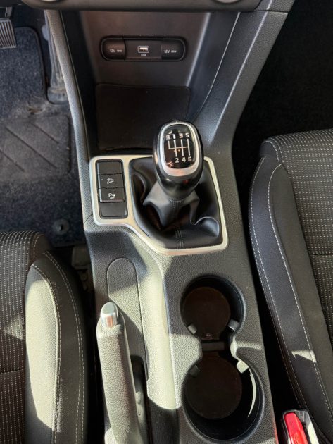 KIA Sportage 1.6 CRDI 115CH ISG MOTION 4X2 - Suivi et Entretenu