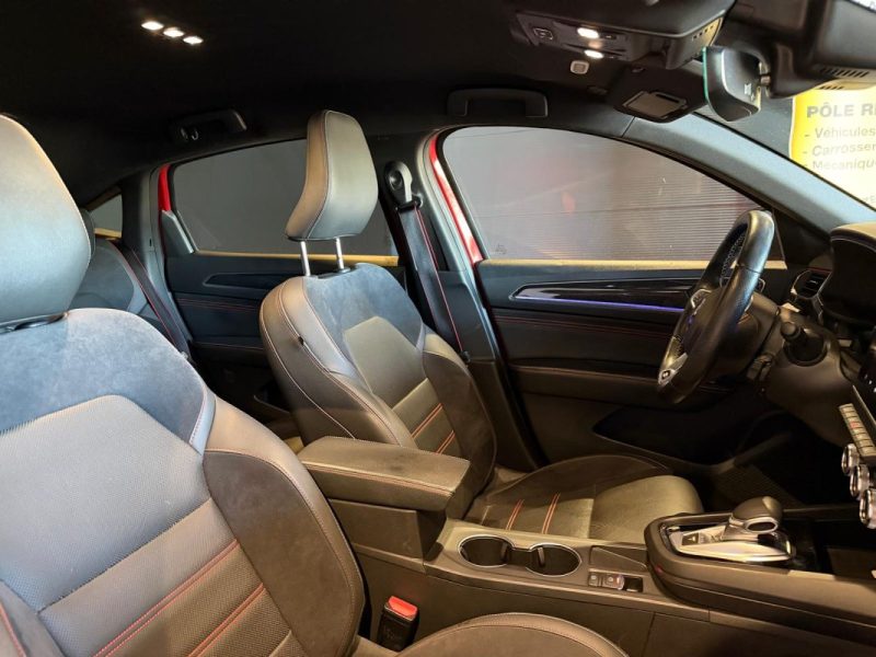 RENAULT ARKANA 1.6 E-TECH 145 RS LINE / ATTELAGE / 1ere main 