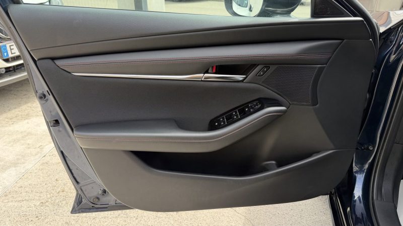 MAZDA 3 2.0 SKYACTIV 150cv / Bva HOMURA