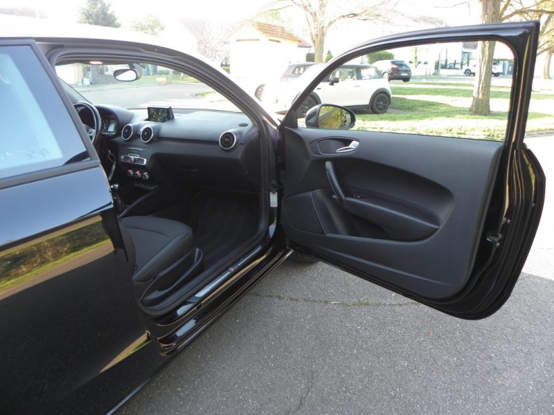 AUDI A1 1.4 TFSI 125 CV S LINE / 6CV 2015