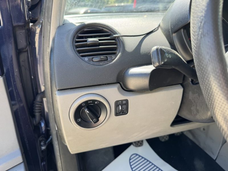VOLKSWAGEN NEWBEETLE NEW BEETLE TDI 90 2002