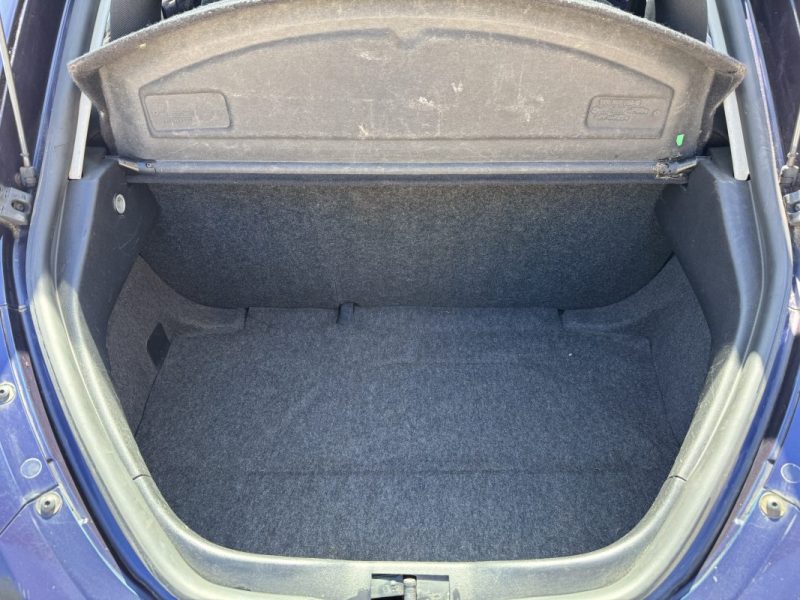 VOLKSWAGEN NEWBEETLE NEW BEETLE TDI 90 2002