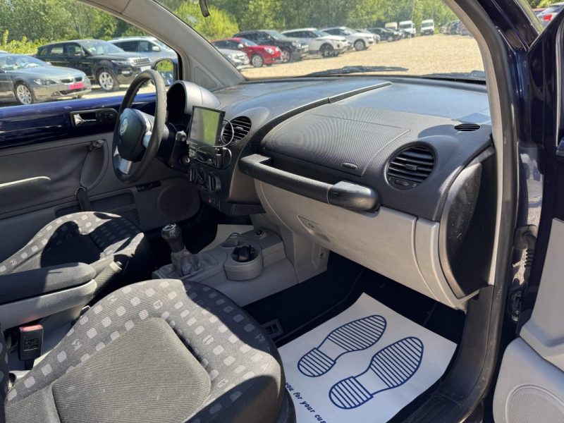 VOLKSWAGEN NEWBEETLE NEW BEETLE TDI 90 2002