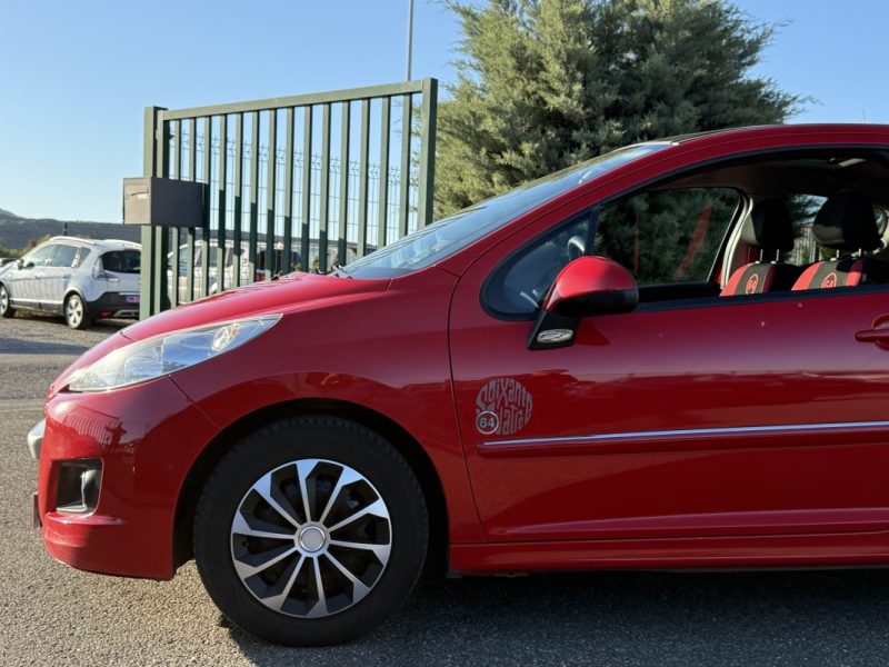 Peugeot 207 1.4 VTi 16v Série 64 Garantie 6 Mois