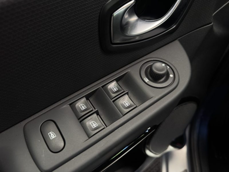 RENAULT CLIO IV 0.9 TCE 90ch ENERGY INTENS