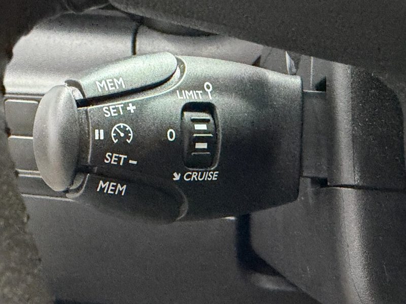 CITROEN C3 SHINE PACK 2022