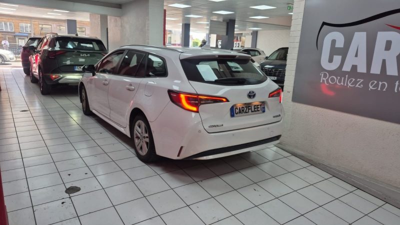 TOYOTA COROLLA TOURING SPORTS 122cv DYNAMIC BUSINESS/1 ERE MAIN/TVA RECUPERABLE