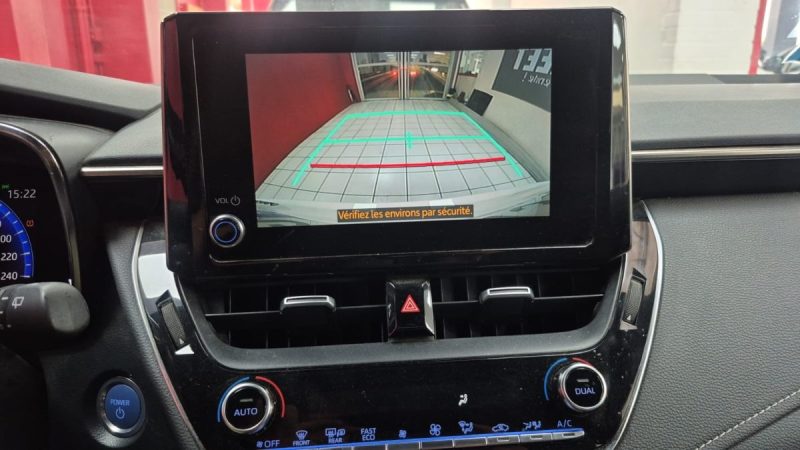 TOYOTA COROLLA TOURING SPORTS 122cv DYNAMIC BUSINESS/1 ERE MAIN/TVA RECUPERABLE