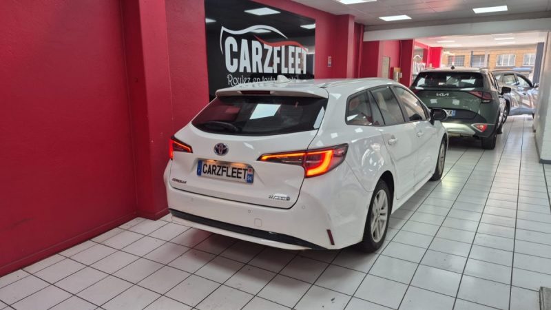 TOYOTA COROLLA TOURING SPORTS 122cv DYNAMIC BUSINESS/1 ERE MAIN/TVA RECUPERABLE